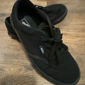 Vans Black Canvas Low Tops Tennis Shoes — Boys Size 5